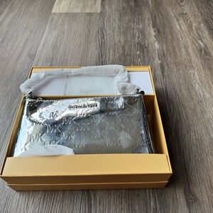 Michael Kors Jet Set Patent Logo Debossed Pochette and Gift Card Set